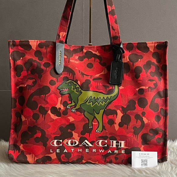 💰SOLD - CF079 - Coach Canvas Tote 42 with Camo Print and Rexy - Picture 11 of 12